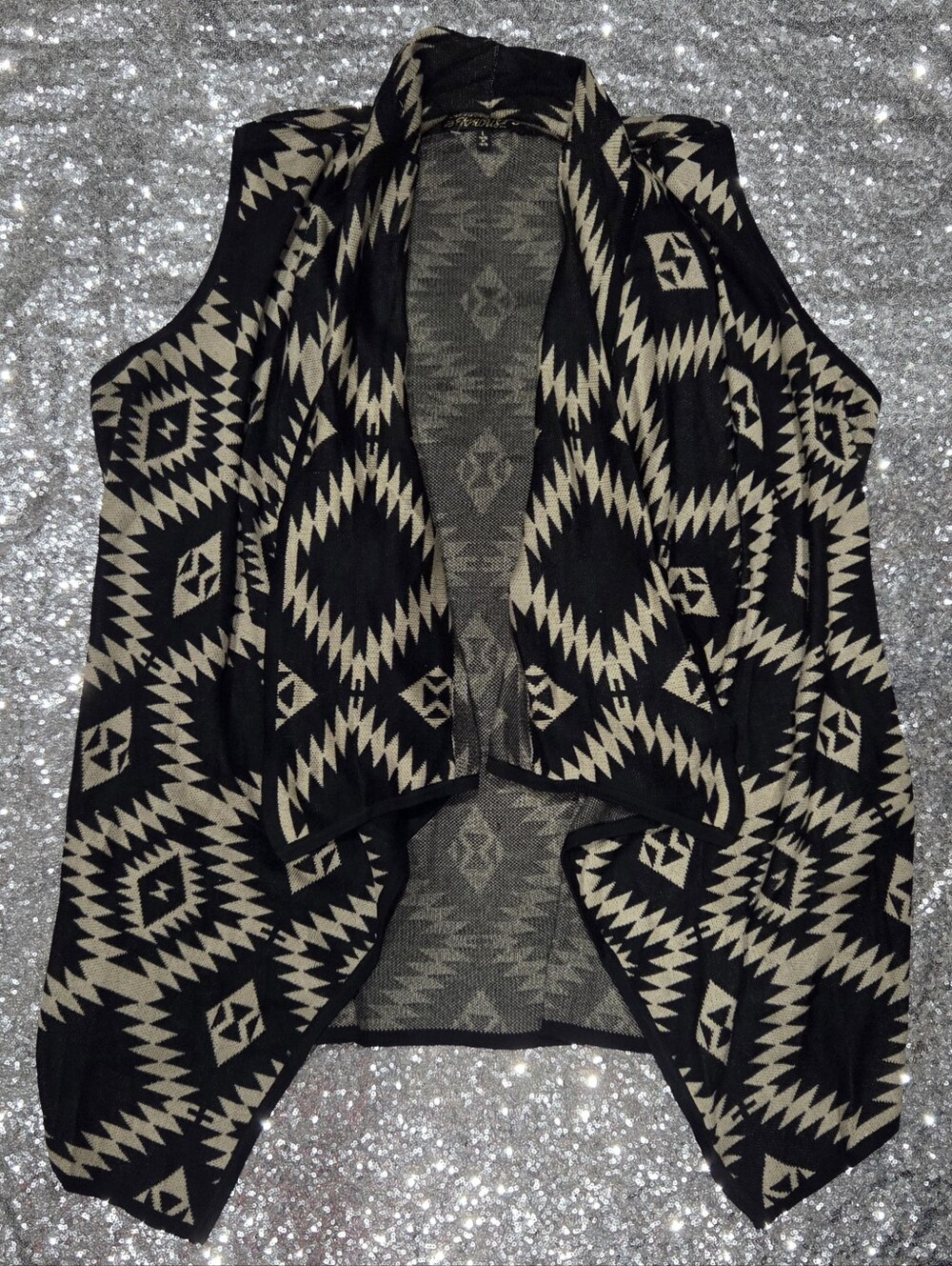 Absolutely Famous Aztec Open-Front Sleeveless Sweater Vest - Black & Cream